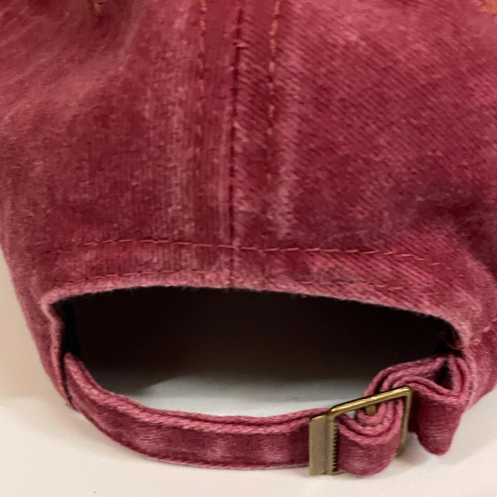 🟢NWT Hawaii Rooster Embroidered Dad Hat | Burgundy Adjustable Cap - Picture 3 of 4